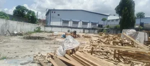 Plot for Sale in Changombe