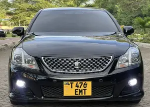 Toyota Crown 2009 Matt Black