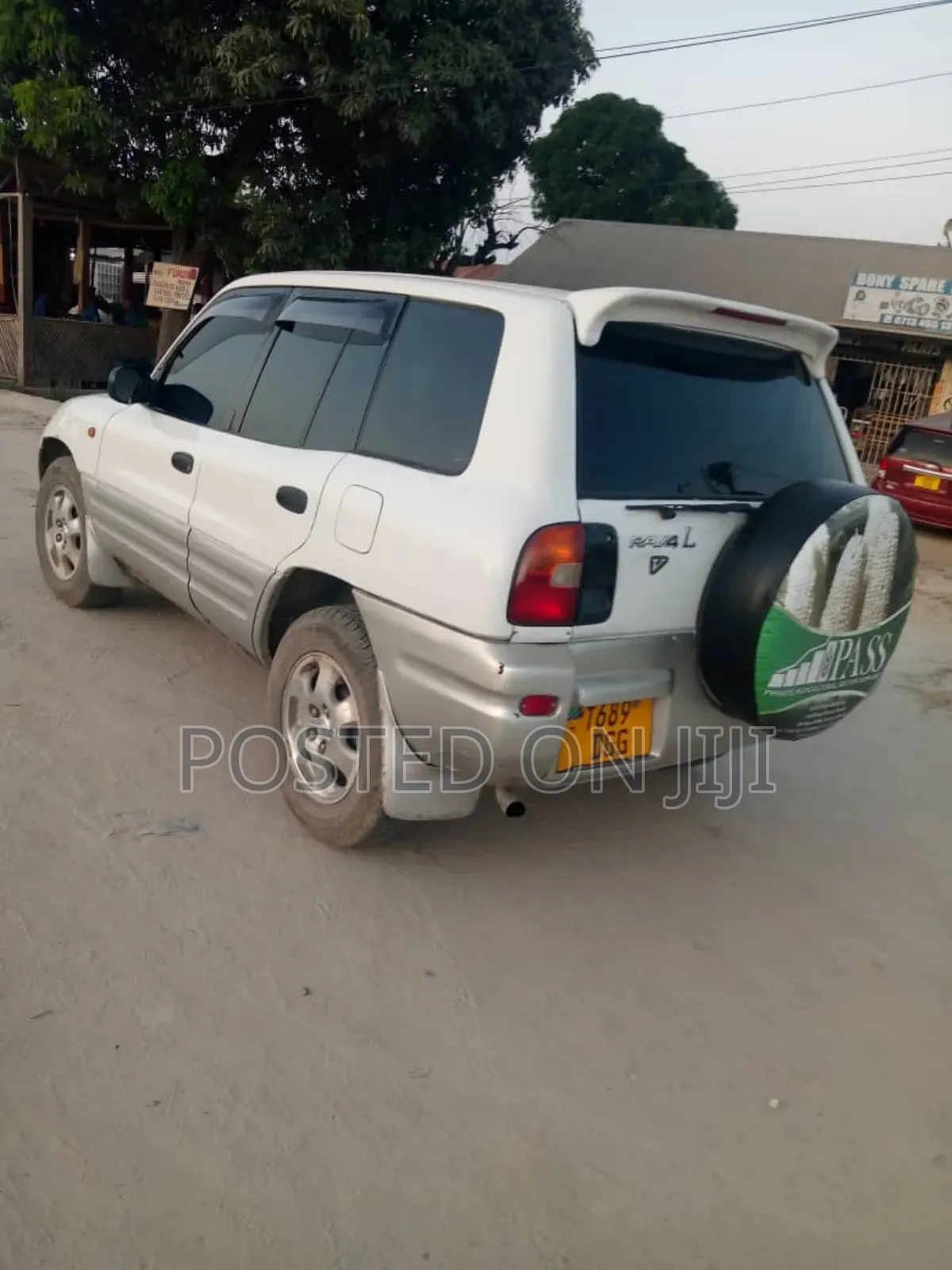 Toyota RAV4 1999 Silver