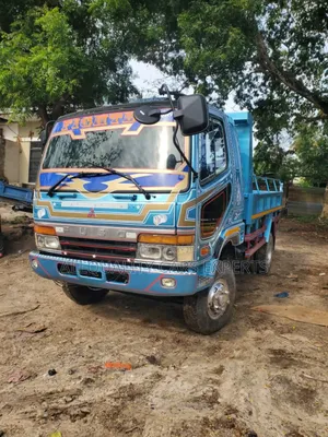 Fuso Tipper 6d17