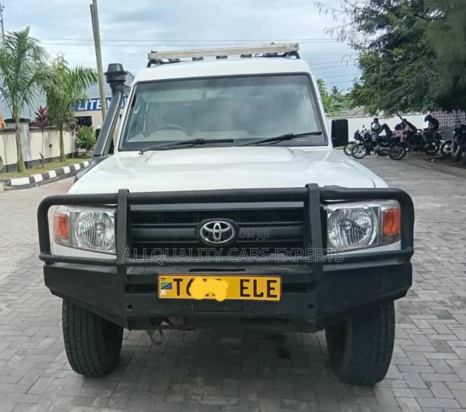 Toyota Land Cruiser 2003