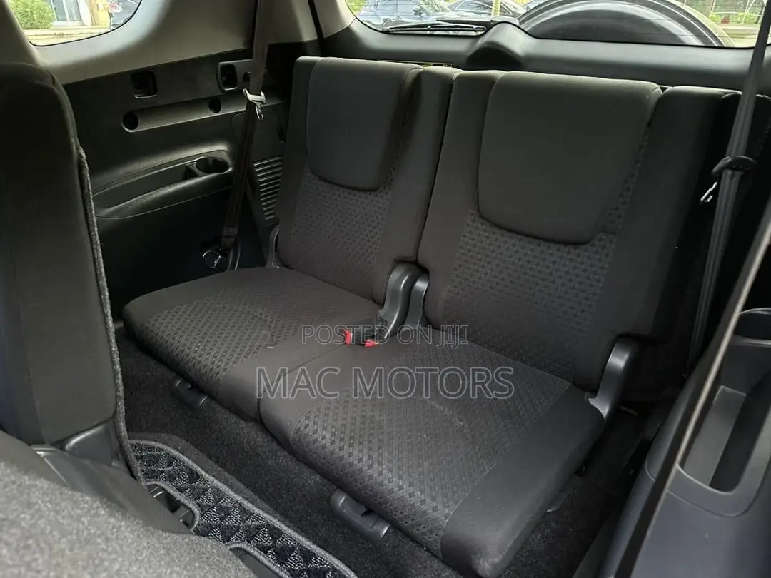 Toyota Vanguard 2011 Black