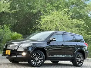 Toyota Vanguard 2011 Black