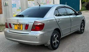 Toyota Premio 2004 Silver