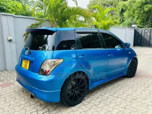Toyota IST 2005 Blue