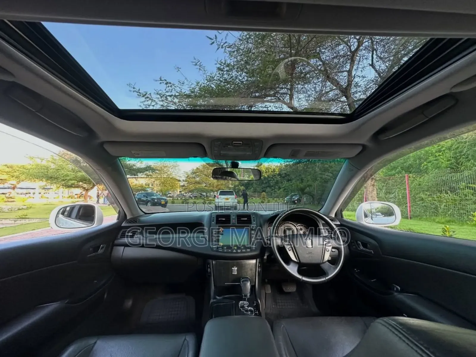 Toyota Crown 2009 Pearl
