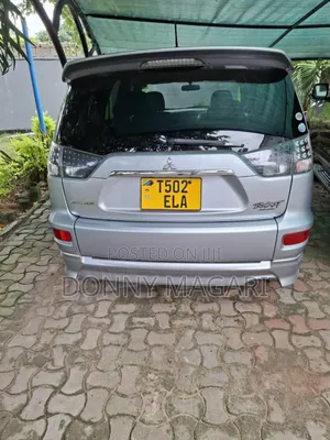 Mitsubishi Outlander 2010 Silver