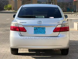 Toyota Premio 1.5 FWD 2010 Silver
