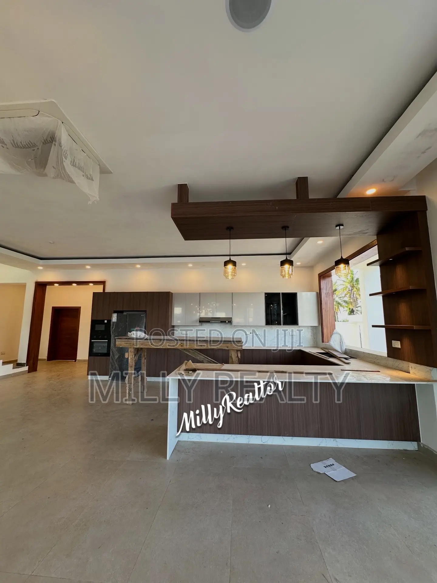 5bdrm House in Kigamboni Geza Juu for sale