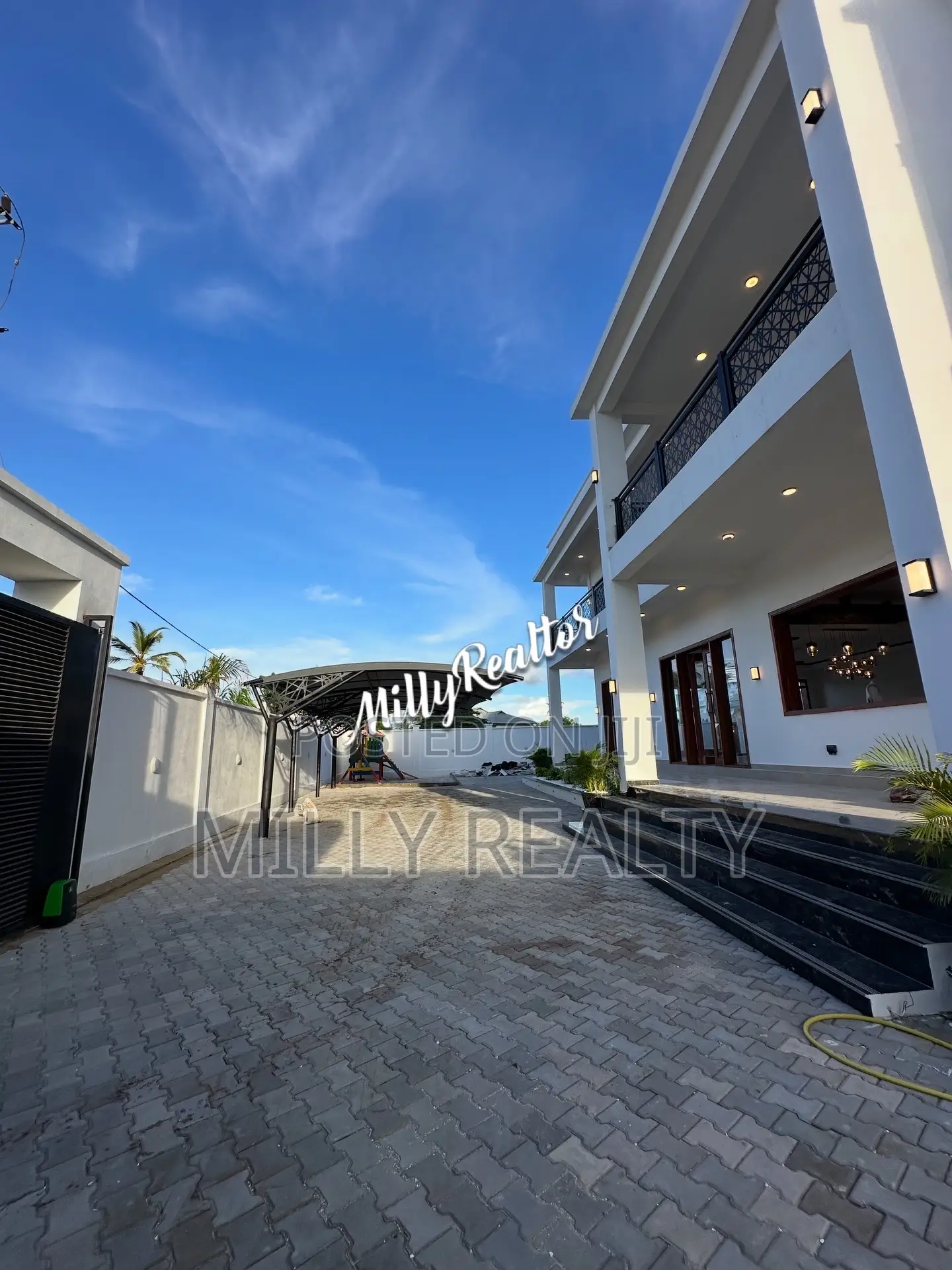 5bdrm House in Kigamboni Geza Juu for sale