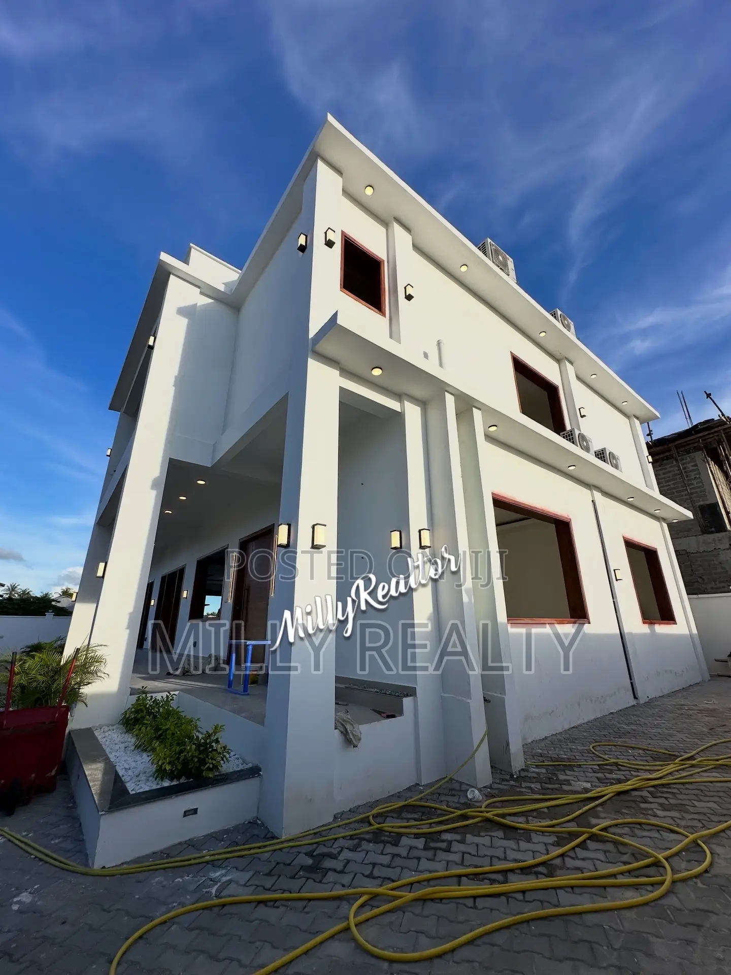 5bdrm House in Kigamboni Geza Juu for sale
