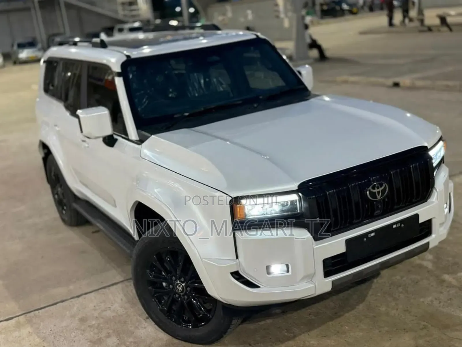 Toyota Land Cruiser Prado 2024 White