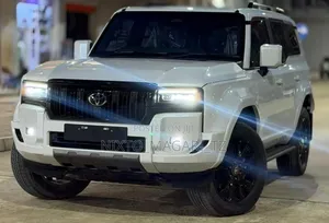Toyota Land Cruiser Prado 2024 White
