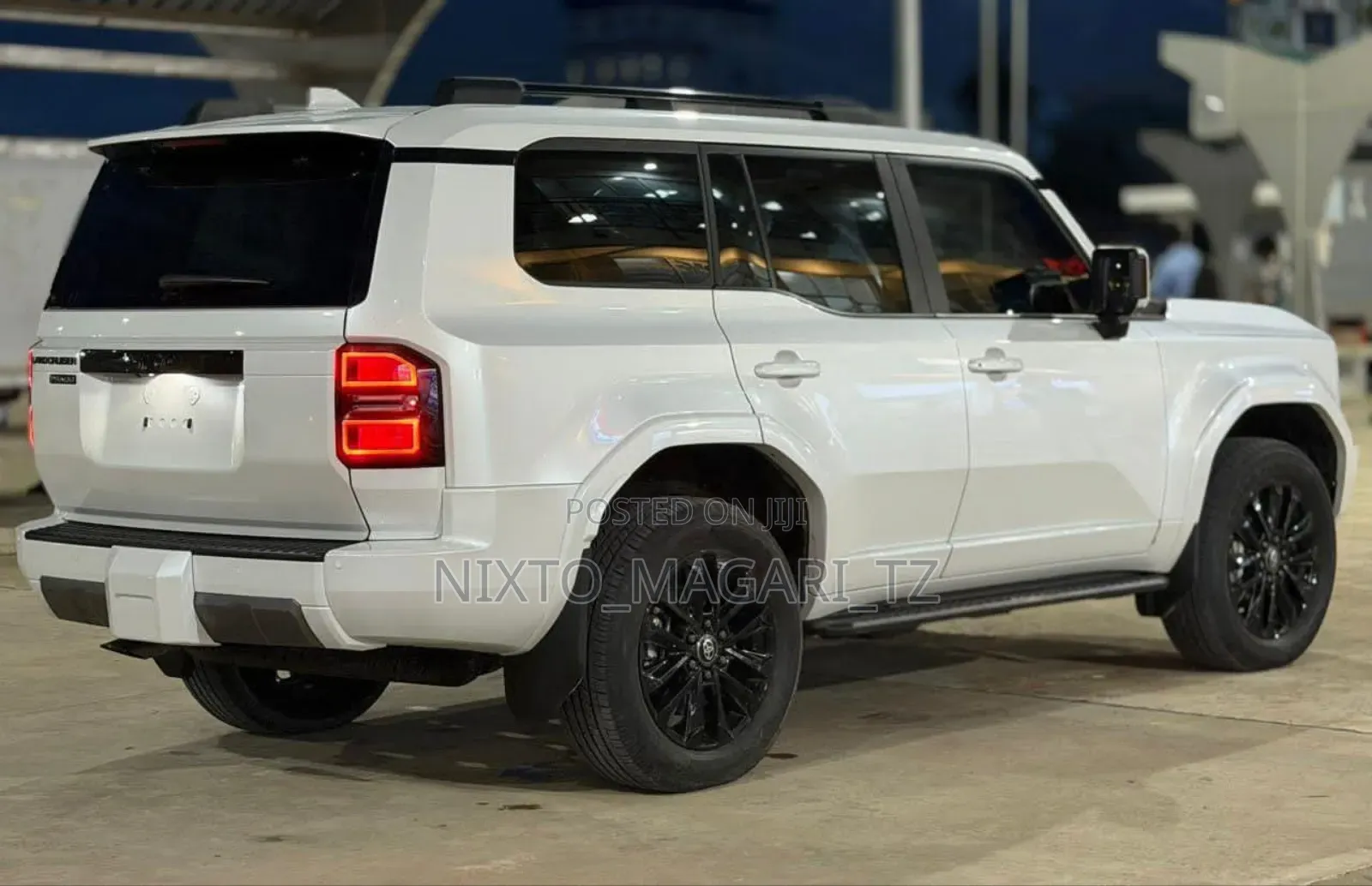 Toyota Land Cruiser Prado 2024 White