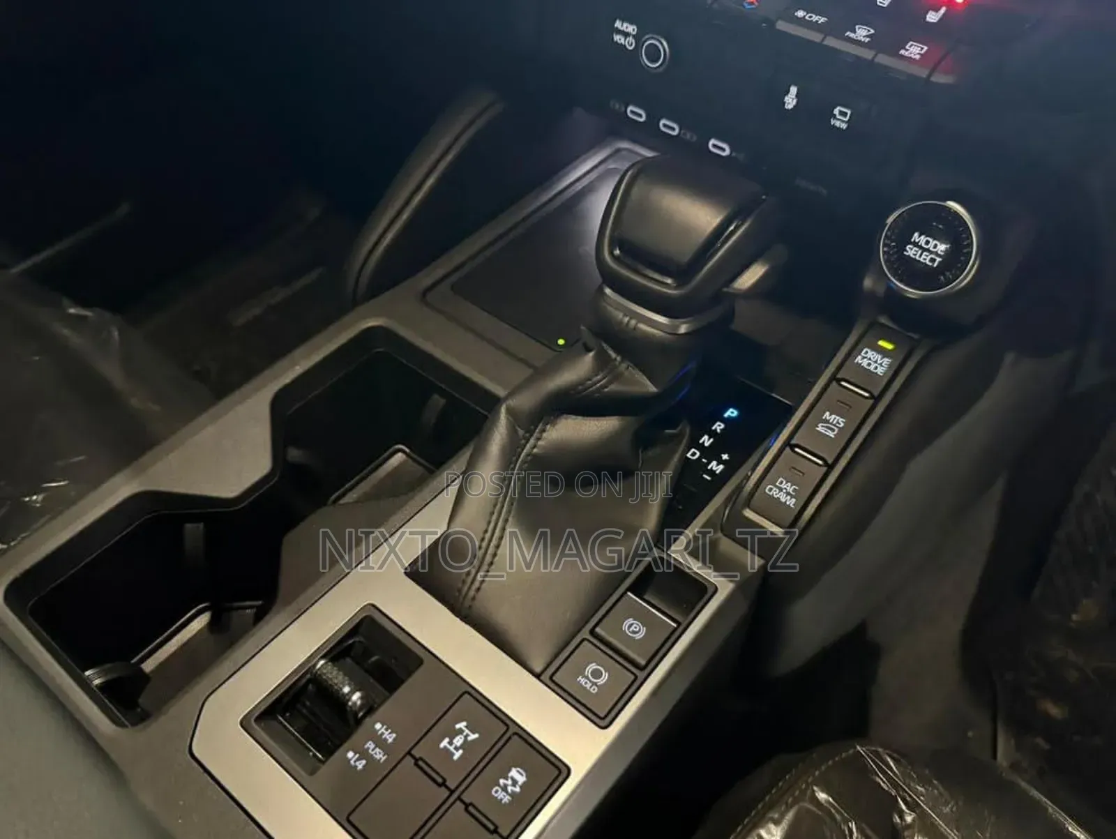 Toyota Land Cruiser Prado 2024 White
