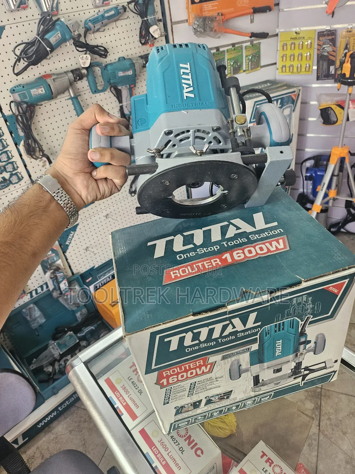 Total Router 1600w