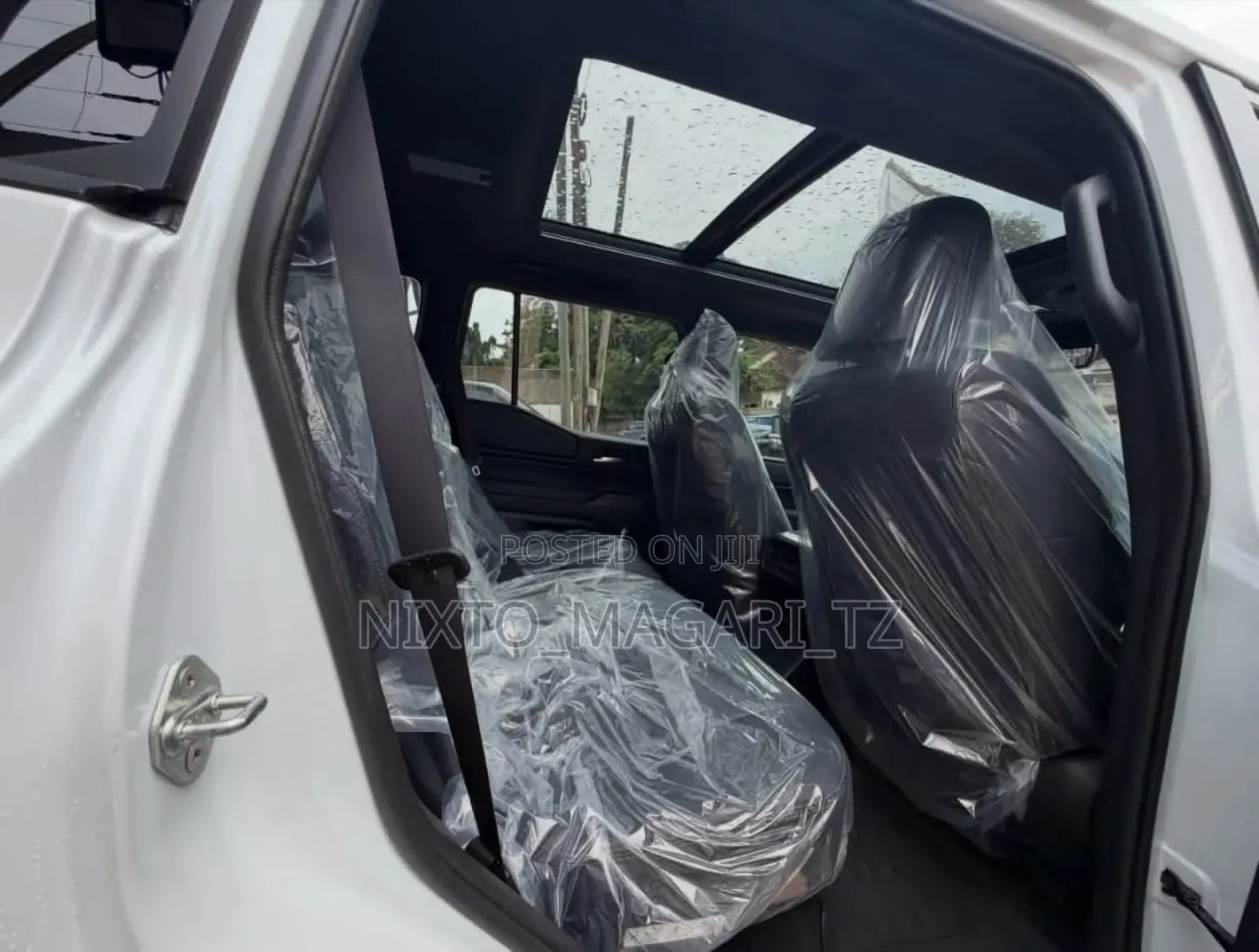 Toyota Land Cruiser Prado 2024 White