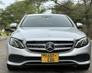Mercedes-Benz E200 2017 Silver