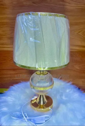 Modern Bedside Table Lamp With a Crystal-Style Ribbed Glass Base