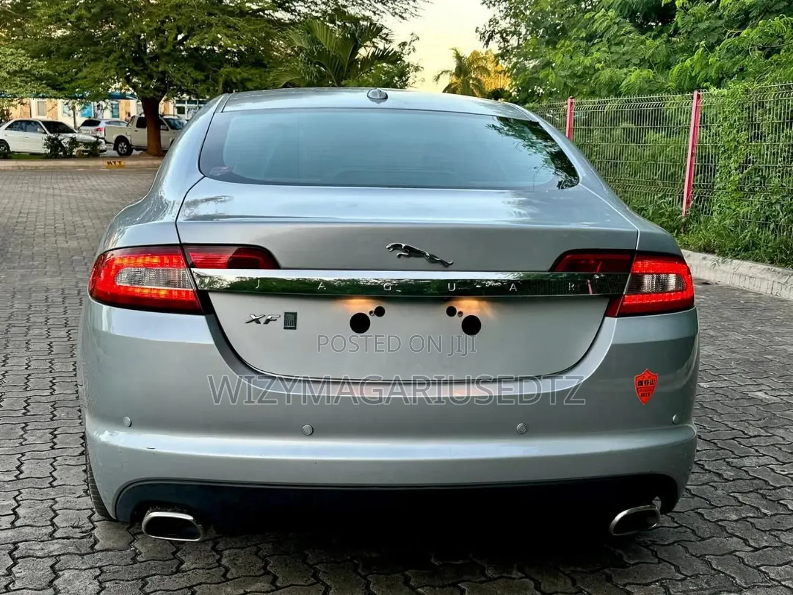 Jaguar XF 2010 Teal