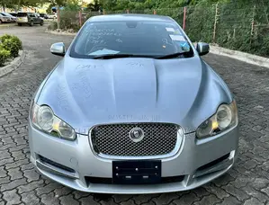 Jaguar XF 2009 Silver