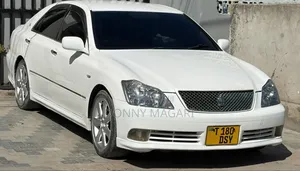 Toyota Crown 2006 White