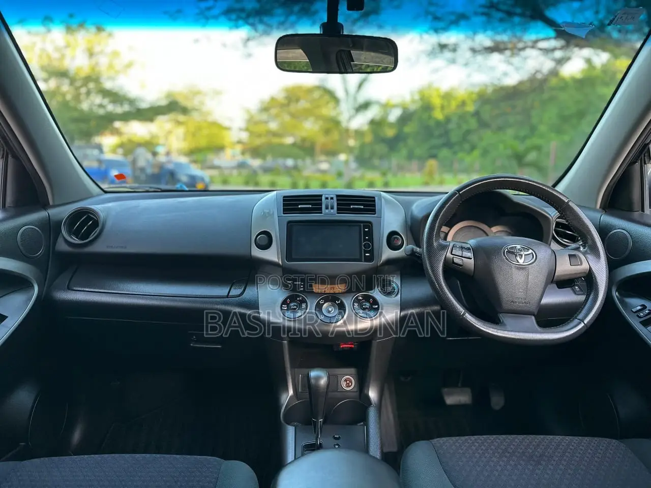 Toyota Vanguard 2013 Black