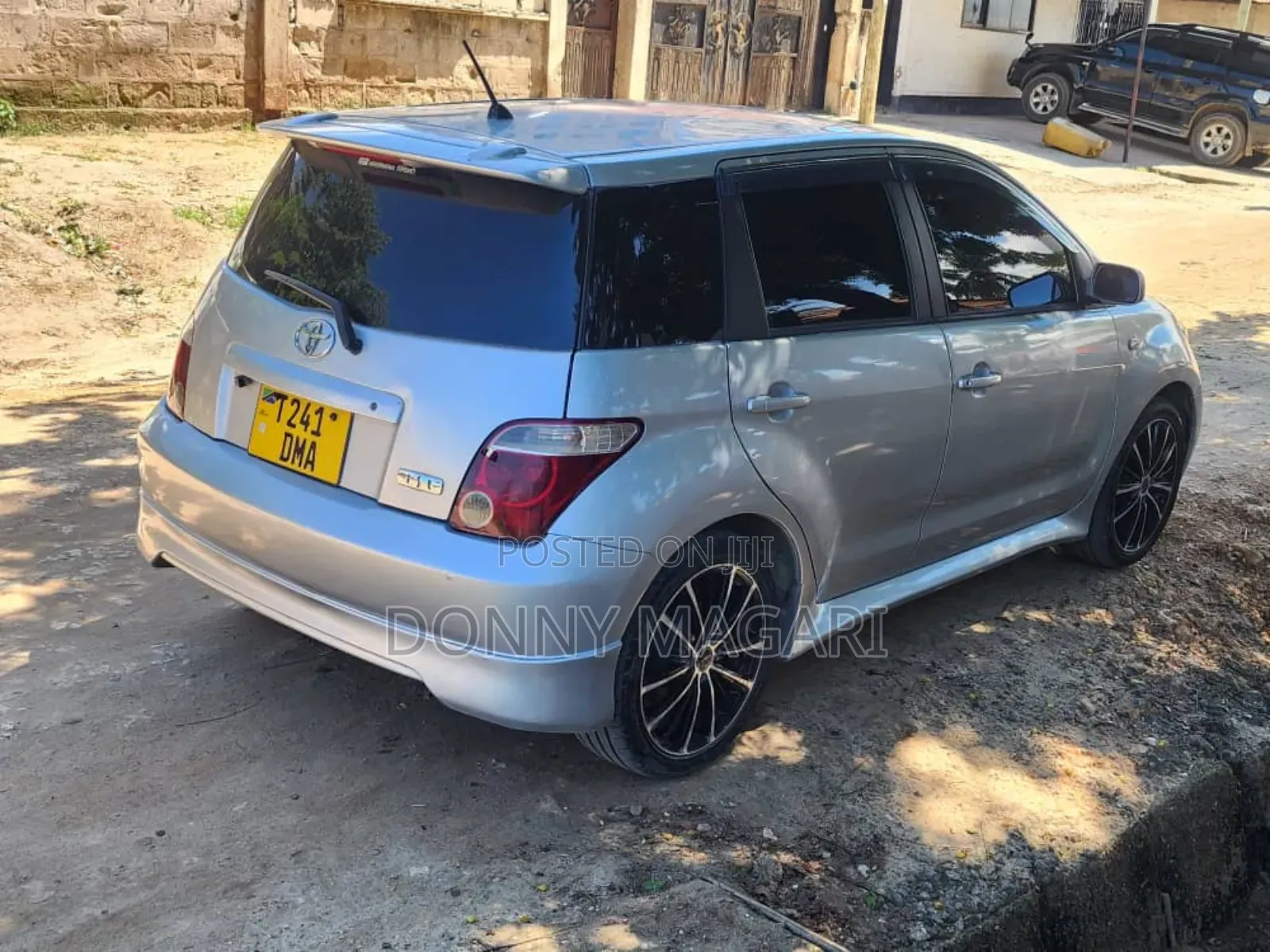 Toyota IST 2004 Silver