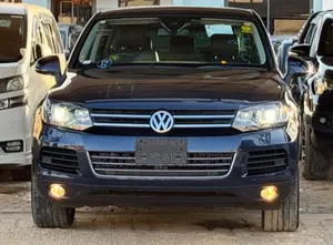 Volkswagen Touareg 2011 Blue