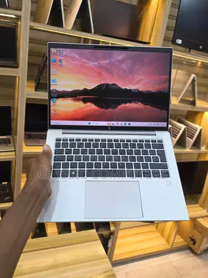 Laptop HP EliteBook 845 G10 16GB AMD Ryzen 5 SSD 256GB