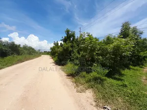 Kiwanja Kinauzwa Kigamboni Geza Ulole
