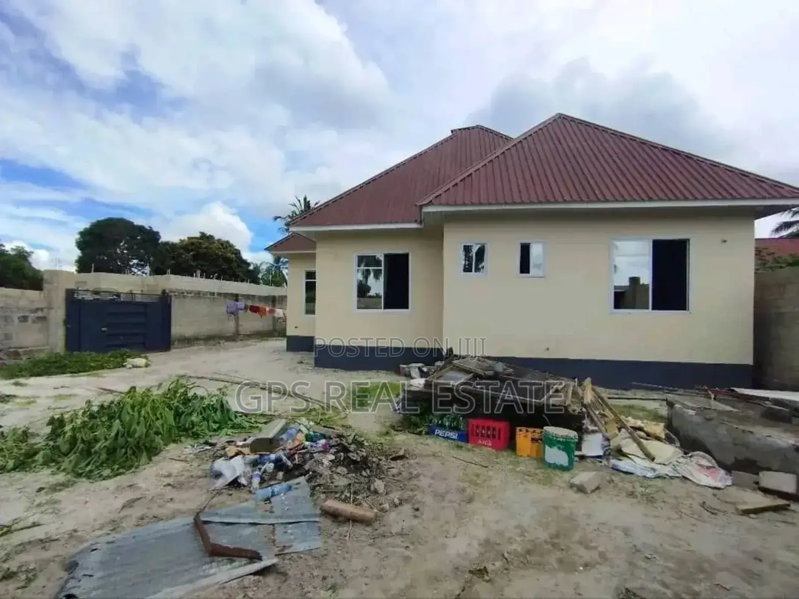 3bdrm House in Kivule Frem 10, Ilala for sale