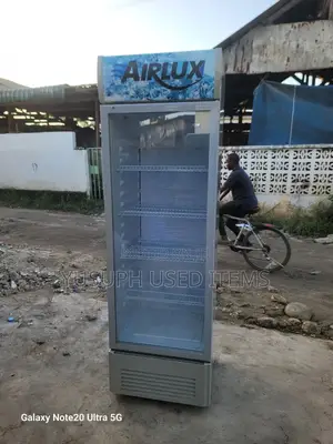 Airlux Display Showcase Fridge// 338l // No Kipengele//