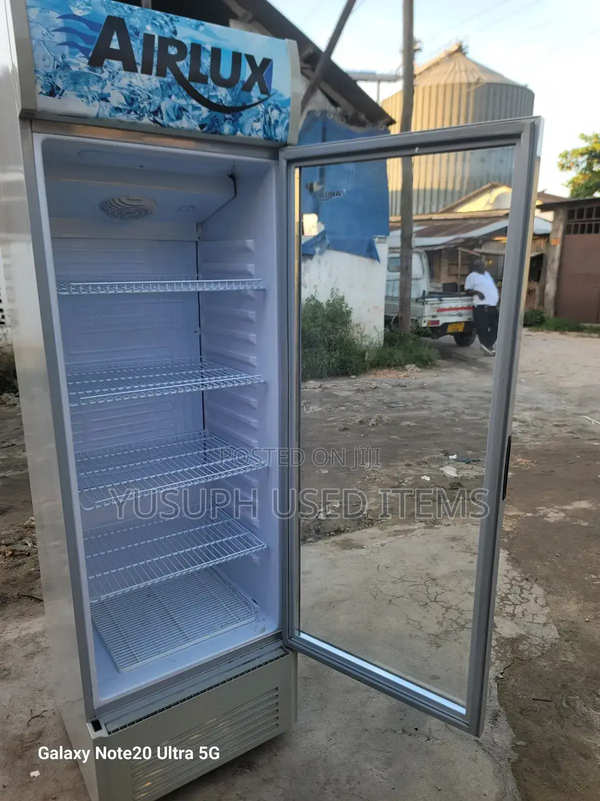 Airlux Display Showcase Fridge// 338l // No Kipengele//