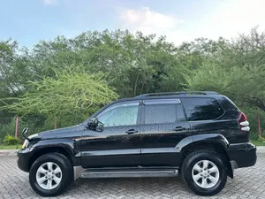 Toyota Land Cruiser Prado 2005 Black