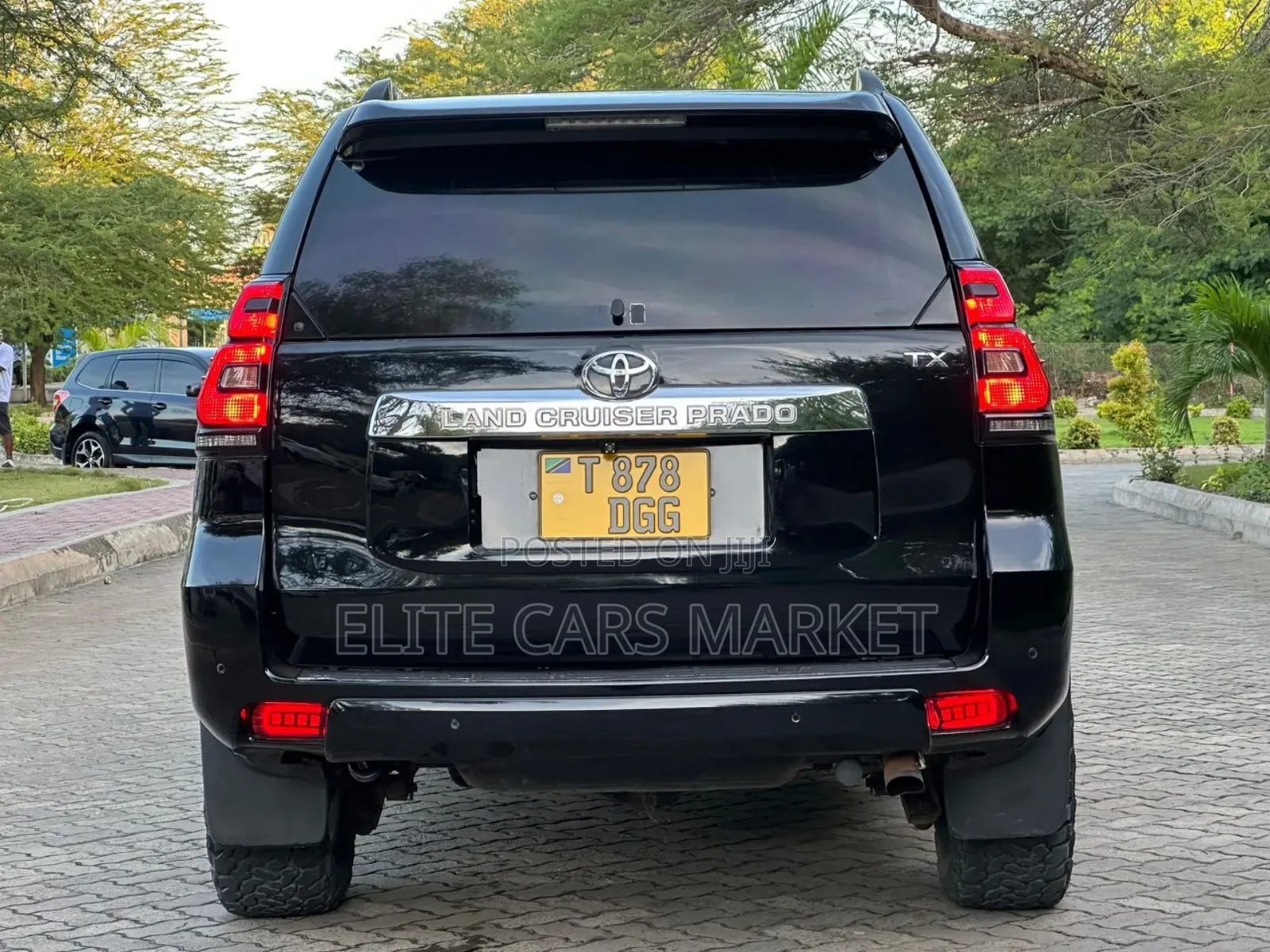 Toyota Land Cruiser Prado 2011 Black
