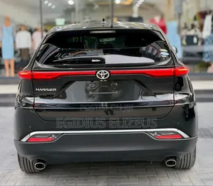 Toyota Harrier 2022 Black