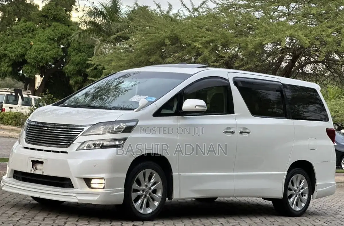 Toyota Vellfire 2008 White