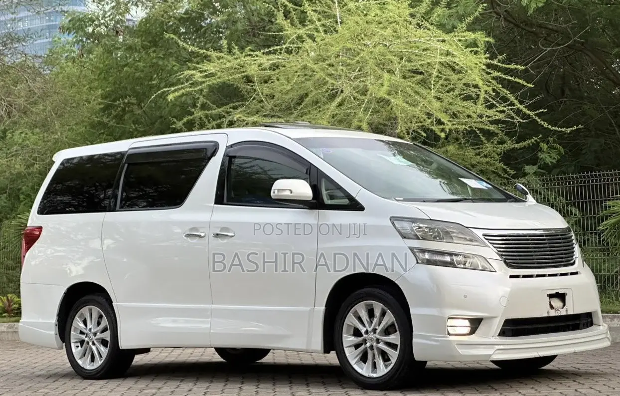 Toyota Vellfire 2008 White