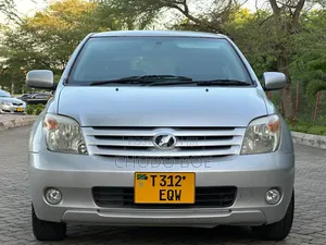 Toyota IST 2006 Silver