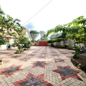 Furnished 6bdrm House in Kiseke for sale