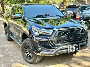 Toyota Hilux 2020 Black