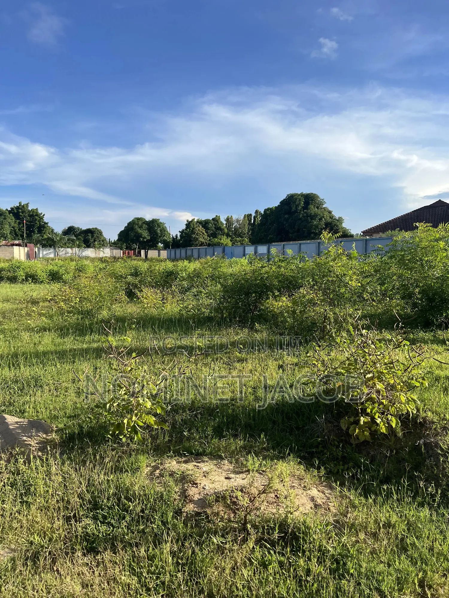 Plot for Sale CQMT 3700 Bei Million 900