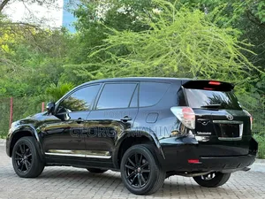 Toyota Vanguard 2010 Black