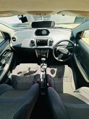 Toyota IST 2003 Silver