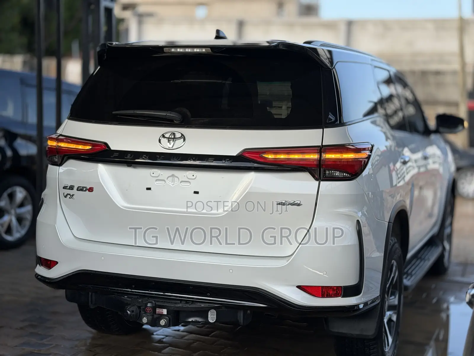 Toyota Fortuner 2.8 D AWD 2024 White