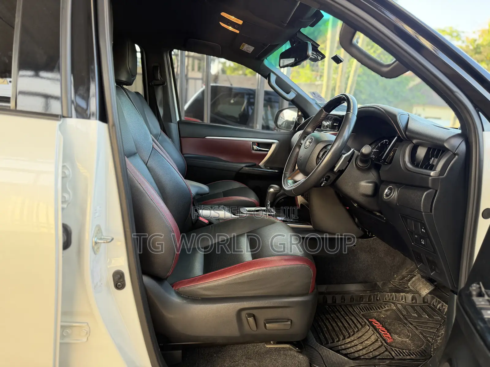Toyota Fortuner 2.8 D AWD 2024 White