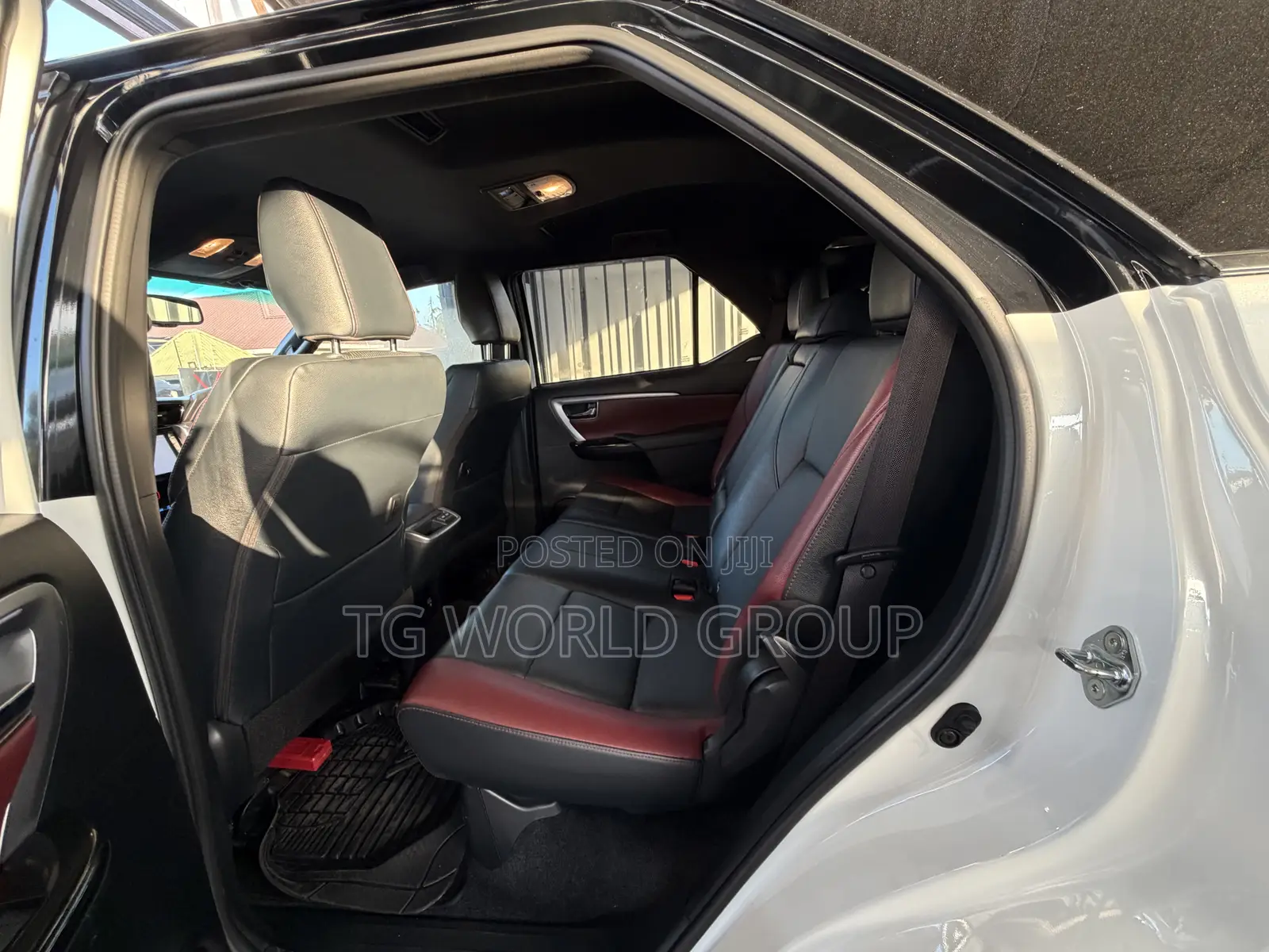 Toyota Fortuner 2.8 D AWD 2024 White