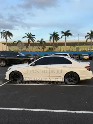 Mercedes-Benz C200 2008 White