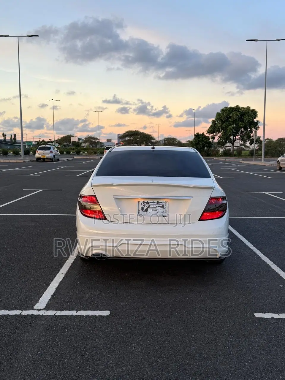 Mercedes-Benz C200 2008 White